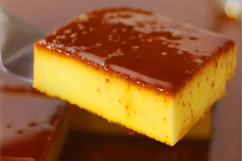 Pudim de pão amanhecido com toque de laranja delicioso fácil