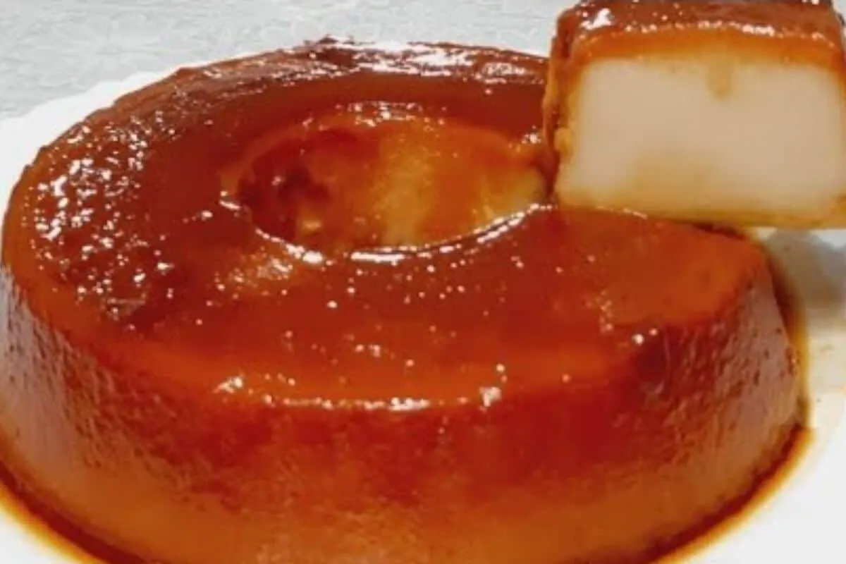 Pudim de pão sem forno com apenas 3 ingredientes