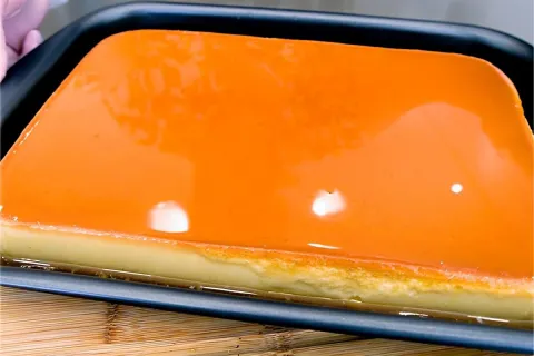 Pudim de pão sem leite condensado perfeito para a sobremesa