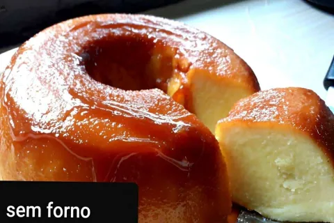 Pudim de pão velho que não vai ao forno fica pronto mais ráp