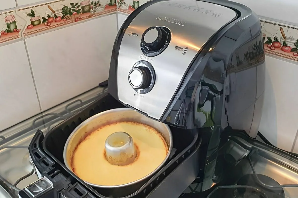 Pudim na AirFryer economiza o seu gás de cozinha e fica uma
