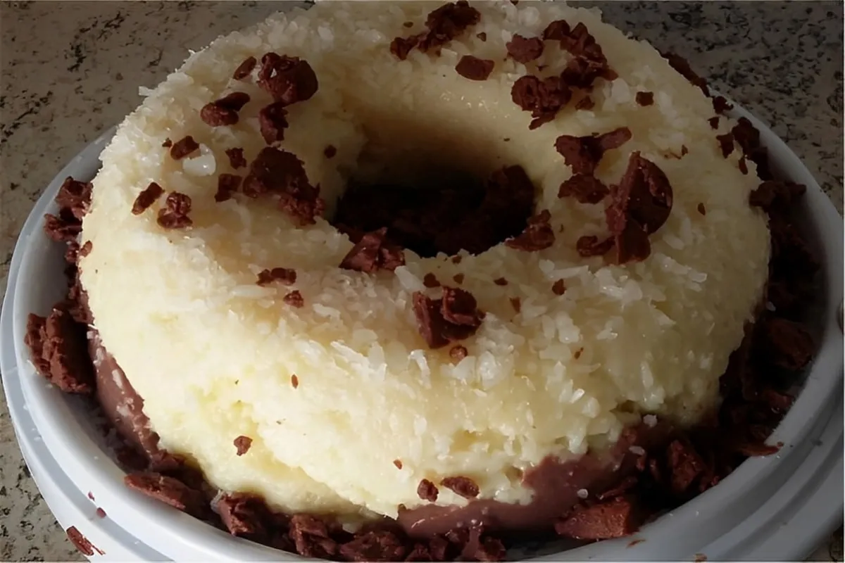 Pudim prestígio um delicioso pudim de coco com chocolate que