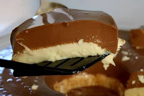 Pudim prestígio uma sobremesa de liquidificador rápida delic