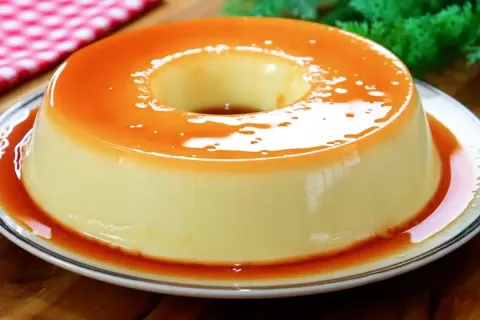 Pudim sem ovo e sem forno, leve e muito fácil, a sobremesa e