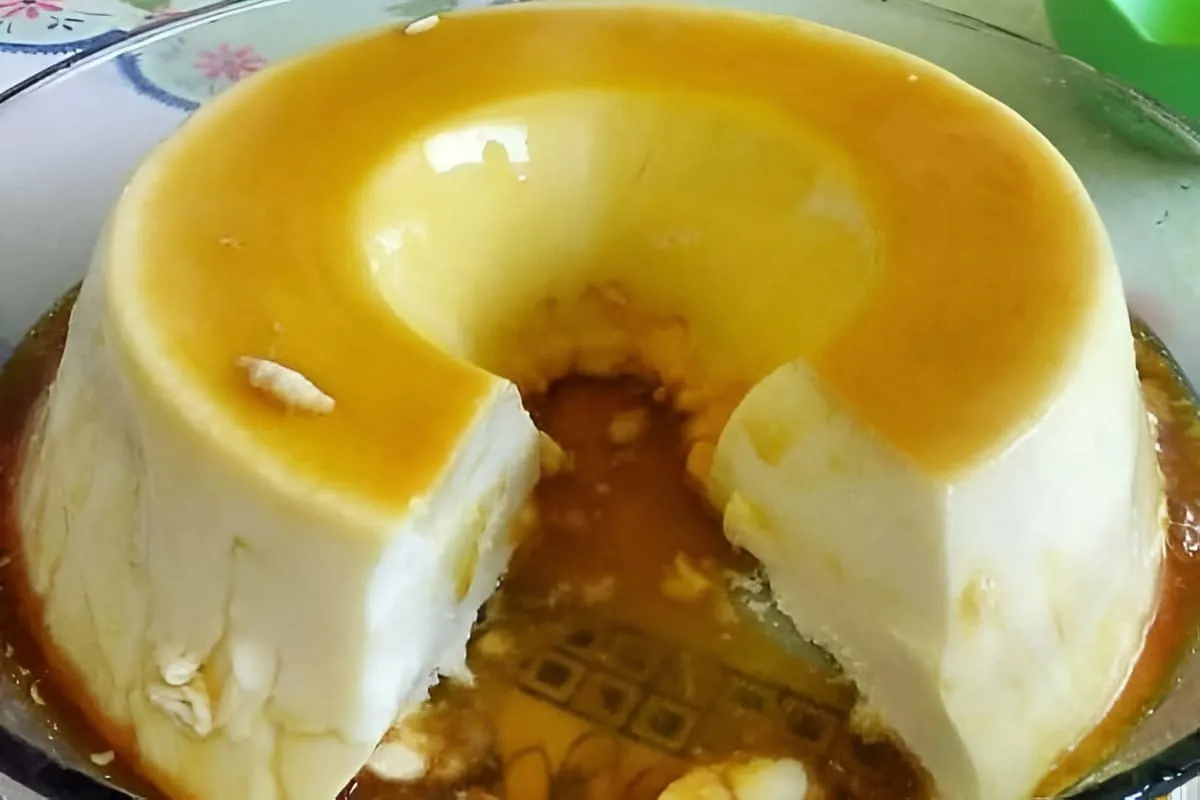 Pudim sem ovos e sem forno é só bater os ingredientes e leva
