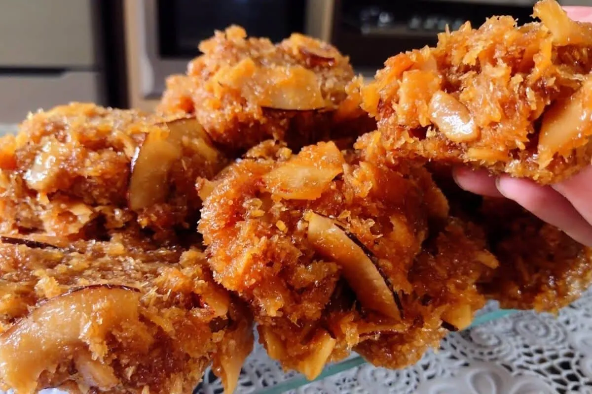 Quebra queixo caseiro com coco caramelado e um gostinho de i