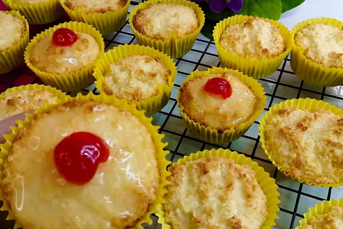 Queijadinha de padaria muito fácil é só misturar os ingredie