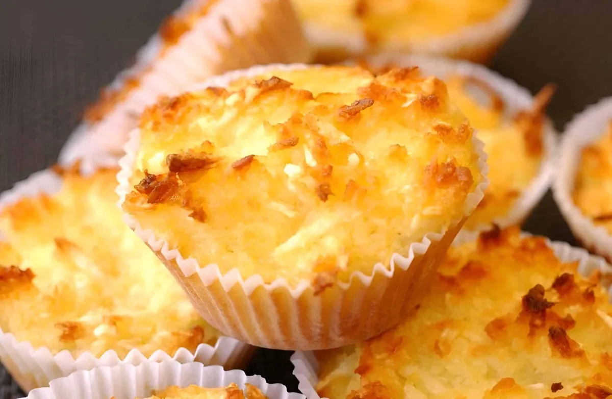 Queijadinha fácil e deliciosa é só misturar tudo e levar pra