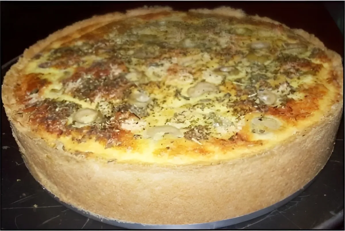 Quiche de frango com palmito perfeito para um lanche leve e