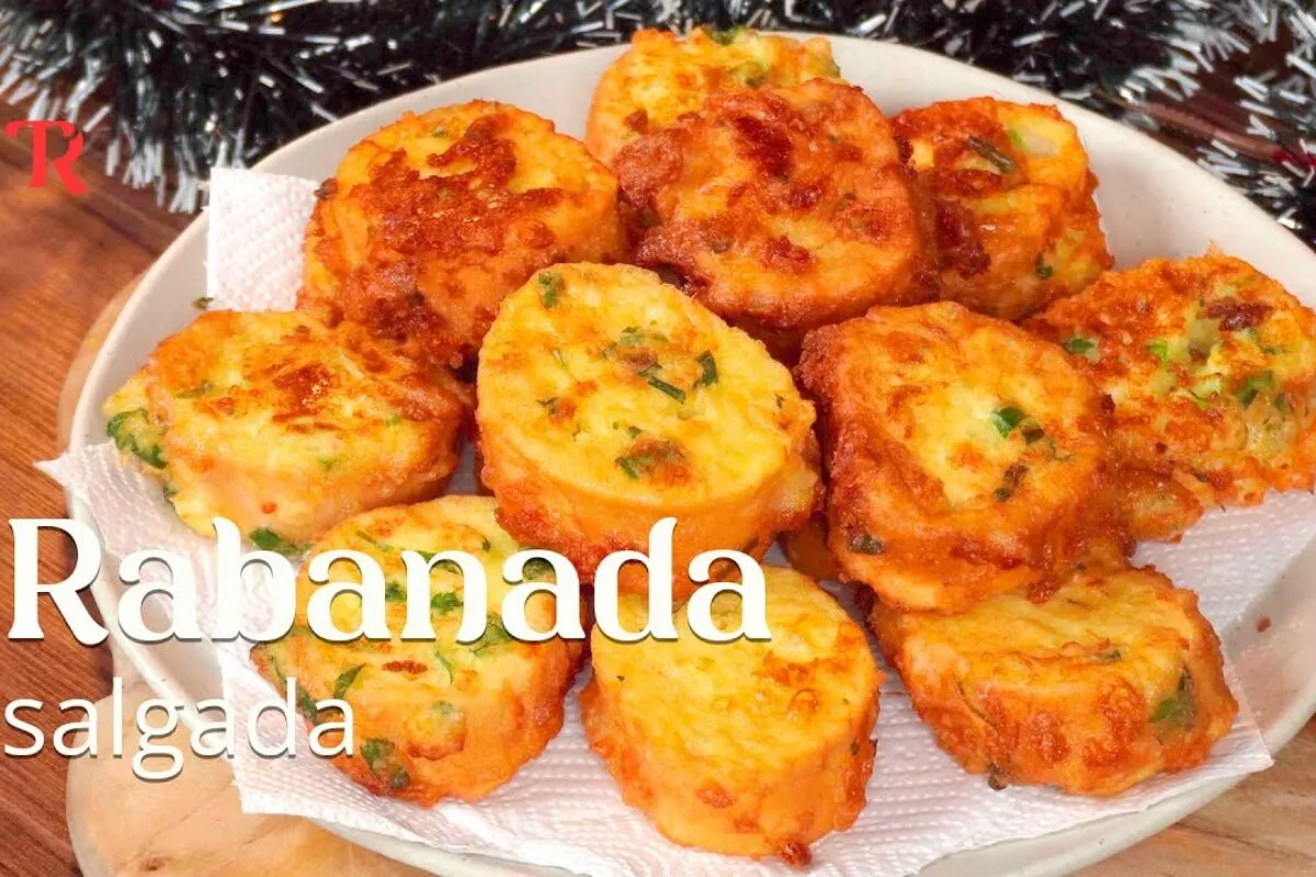 Rabanada salgada feita com pão amanhecido, um jeito diferent