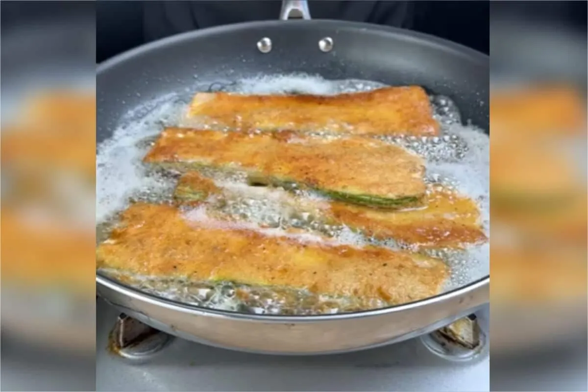 Receita de abobrinha empanada que fica sequinha e crocante s
