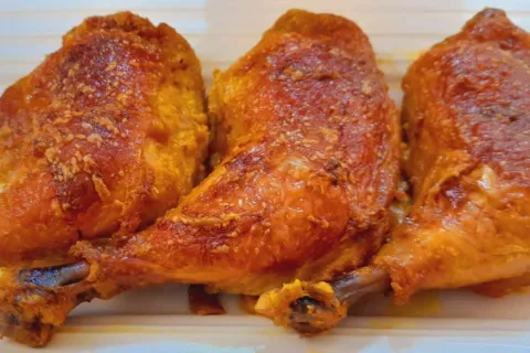 Receita de almoço de domingo: frango assado na maionese sucu