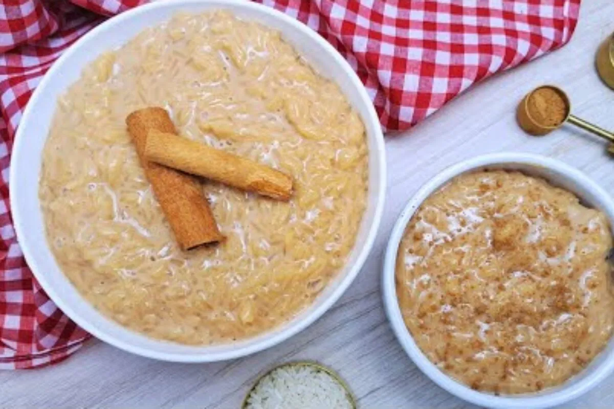 Receita de arroz doce caramelizado super cremoso e com um sa