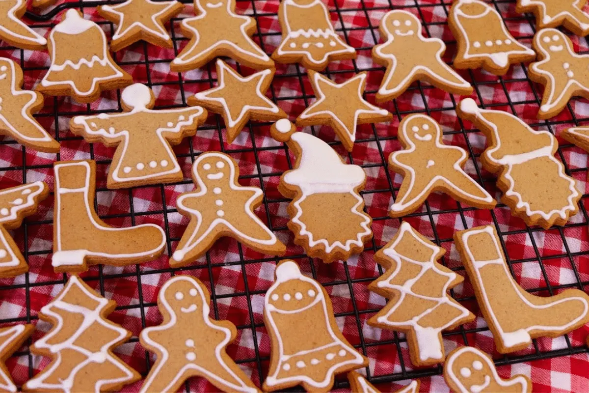 Receita de biscoitinho de natal muito fácil que até criança