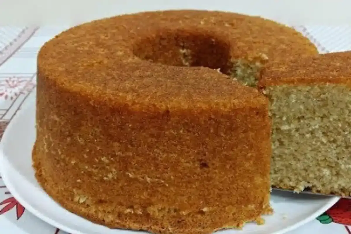 Receita de bolo de aveia leve e saudável para fazer no lanch