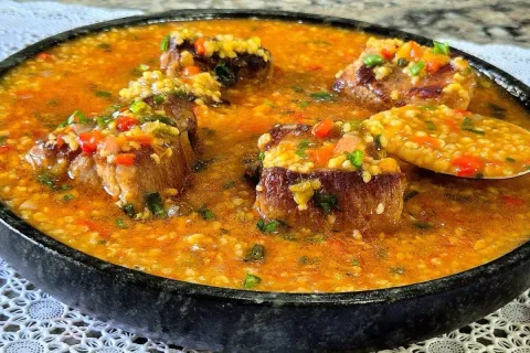 Receita de canjiquinha com carne de porco cheia de sabor par
