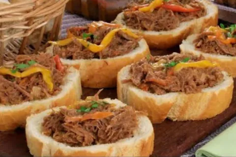 Receita de carne louca com um tempero especial para ficar ma
