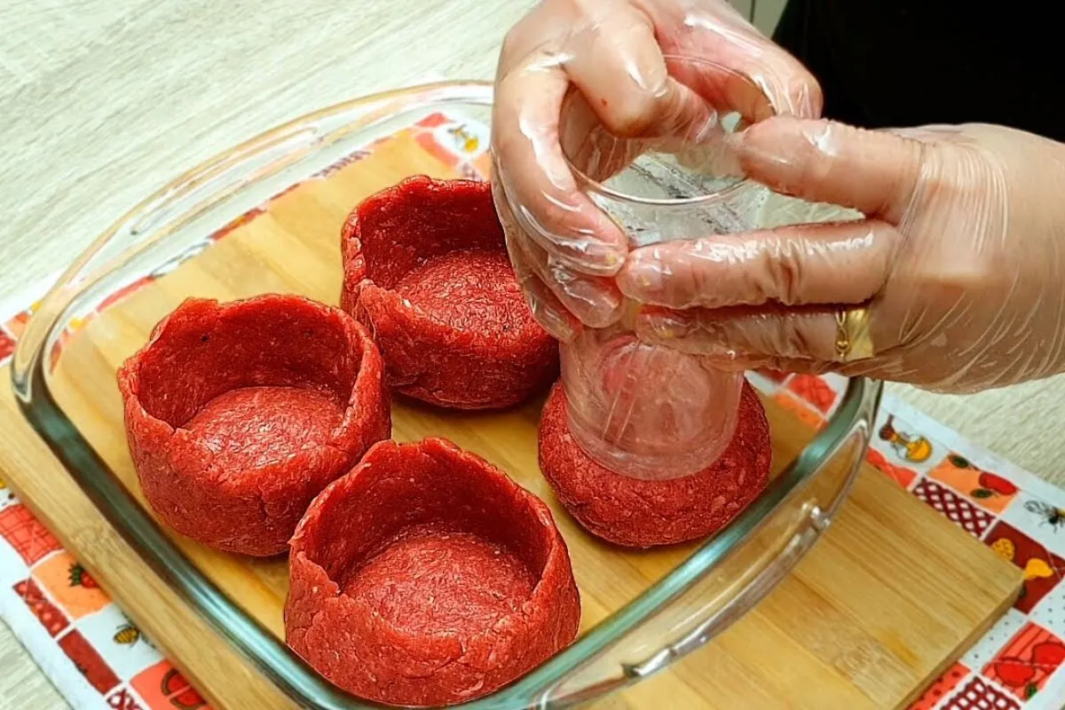 Receita de carne moída feita com o truque do copo, que fica