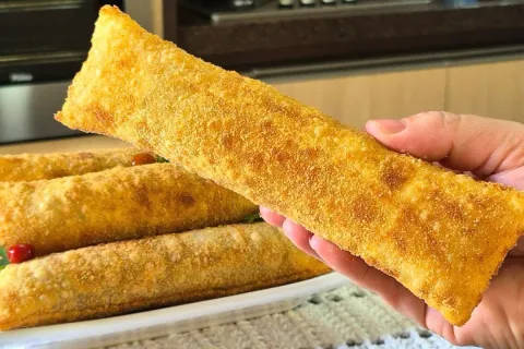 Receita de cigarrete de carne e queijo delicioso com massa s