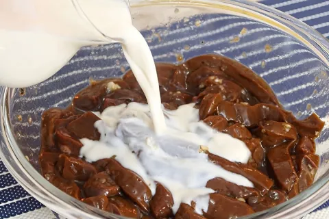 Receita de fígado acebolado com todos os segredinhos para el