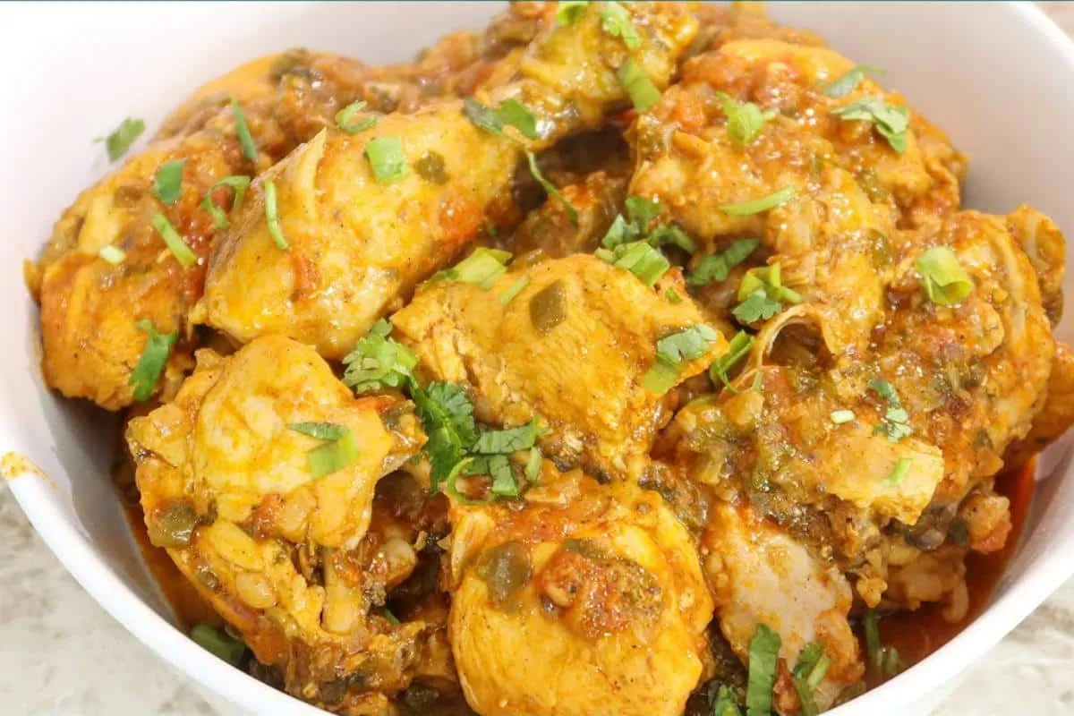 Receita de frango guisado da minha mãe: a melhor que já comi