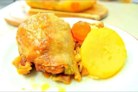 Receita de frango recheado de natal tão gostoso que parece p