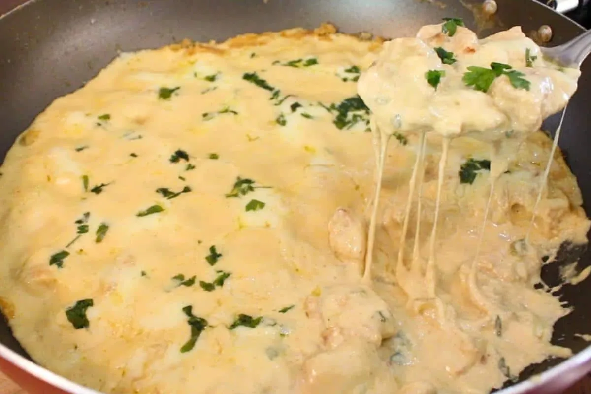 Receita de frango super fácil e cremosa ótima para ceia de n