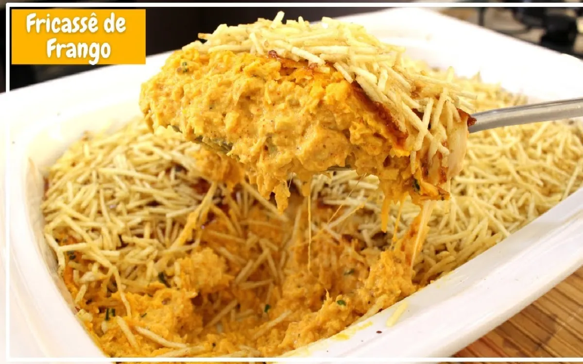 Receita de fricassê de frango perfeito e muito cremoso