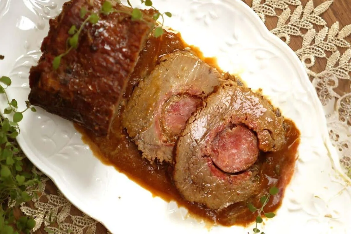 Receita de lagarto recheado na panela que fica macio e sucul