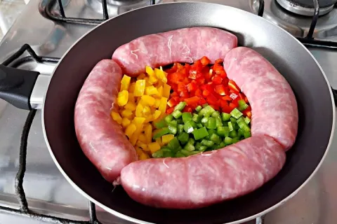 Receita de linguiça com arroz: um prato único econômico e sa