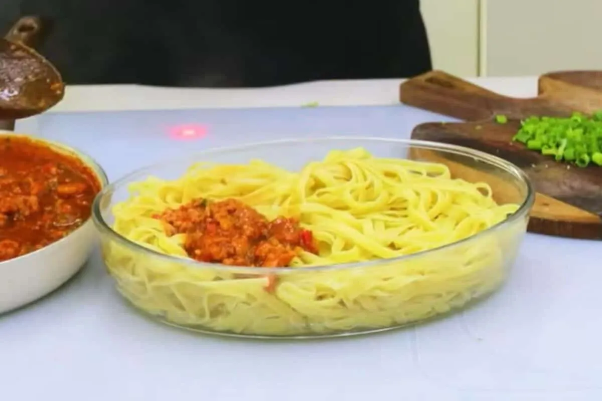 Receita de macarronada de domingo perfeita que minha mãe faz
