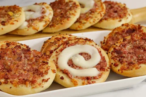 Receita de massa para esfirra aberta que fica macia e não re