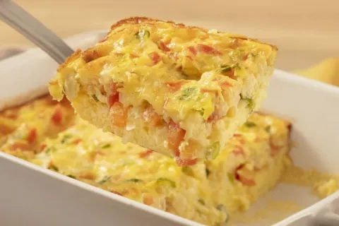 Receita de omelete de legumes no forno: sem óleo, sem sujeir