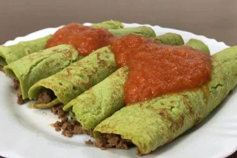 Receita de panqueca saudável e nutritiva para servir em um a