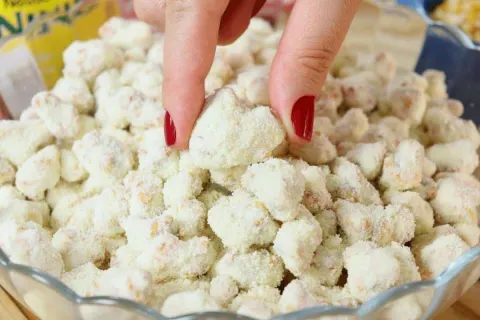 Receita de pipoca gourmet de leite ninho que fica perfeita e