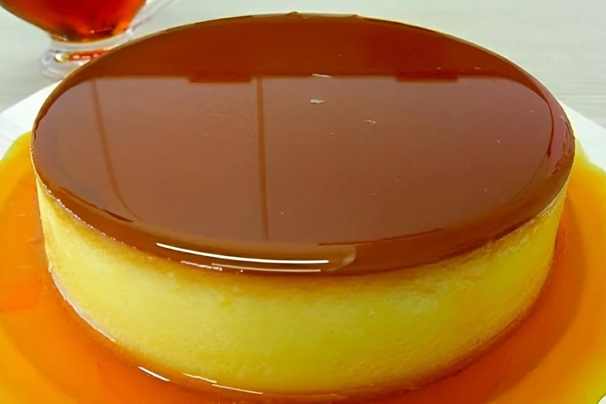 Receita de pudim fácil e lindo para enfeitar sua mesa nas fe