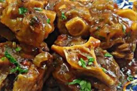 Receita de rabada: veja como temperar e preparar essa delíci