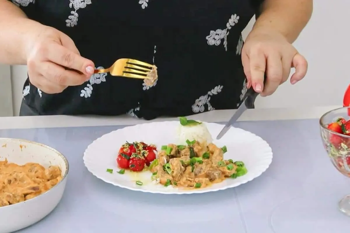 Receita de strogonoff fácil e saboroso: seu almoço fica deli