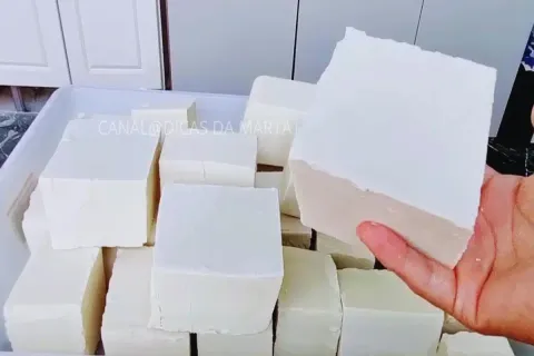 Receita prática de sabão caseiro de bicarbonato: rende muita