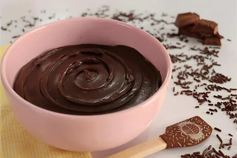 Recheio de brigadeiro para bolo de aniversário delicioso con