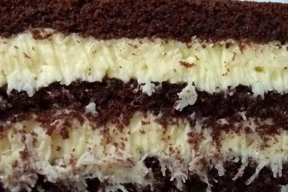 Recheio de coco para bolo prestígio que fica com uma consist