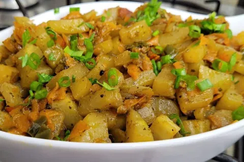 Refogado de legumes muito nutritivo e colorido com um temper