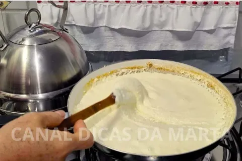 Requeijão caseiro: a solução econômica e sem amido, que fica