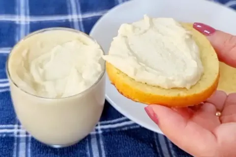 Requeijão vegano: delicioso, rápido, cremoso e saudável para