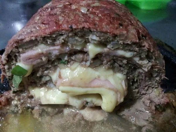 Rocambole de Carne Moída Maravilhoso
