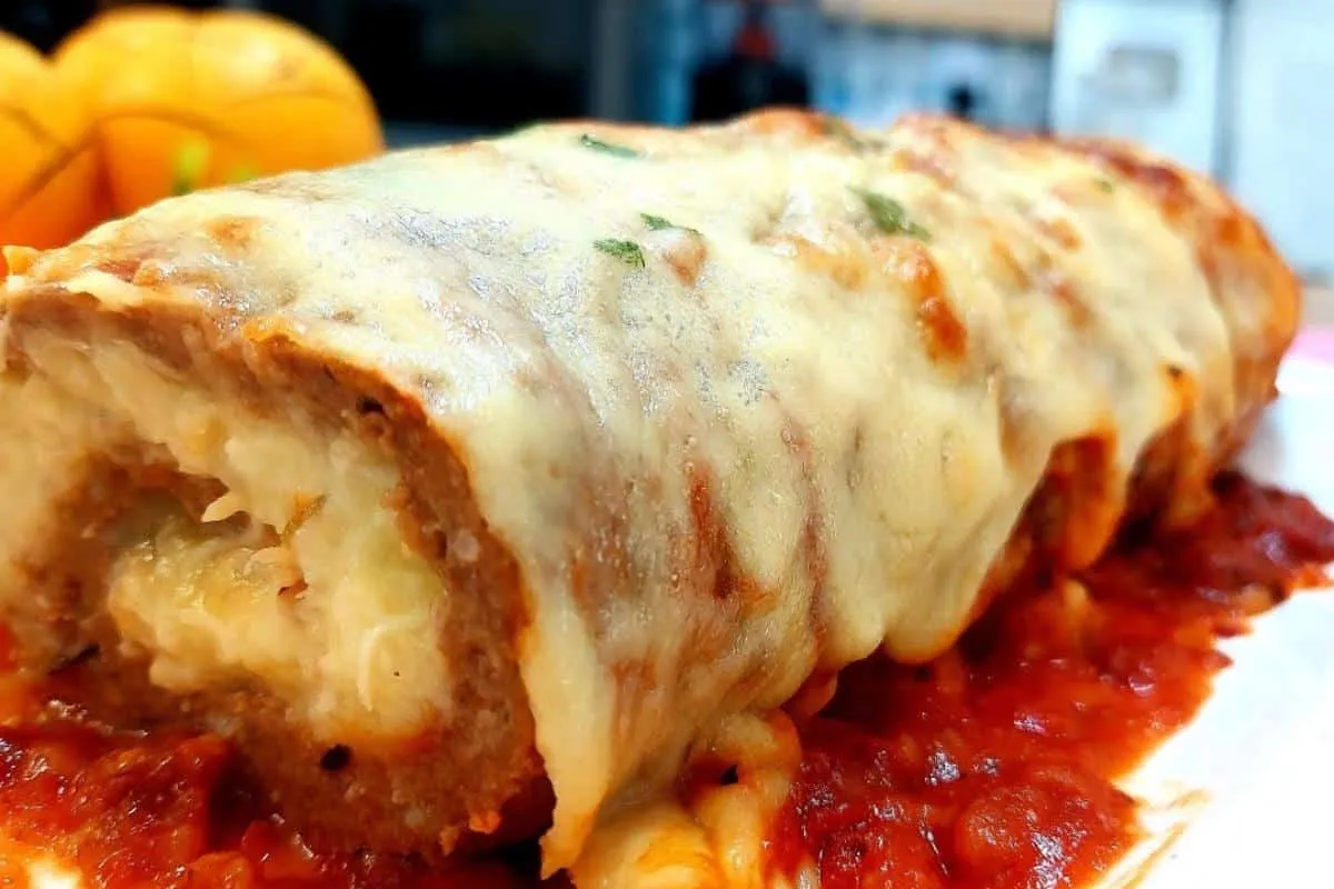 Rocambole de carne moída super molhadinho e suculento para v