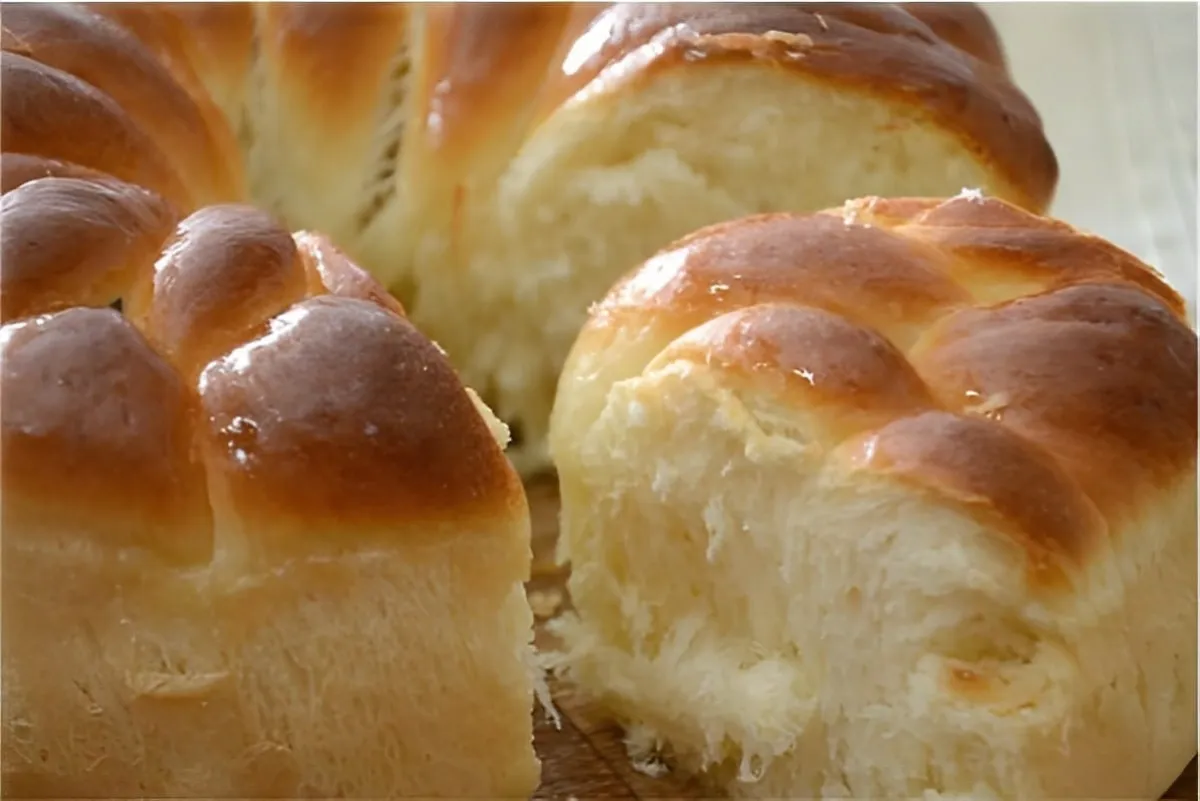 Rosca doce caseira igual da padaria para seu café da manhã o