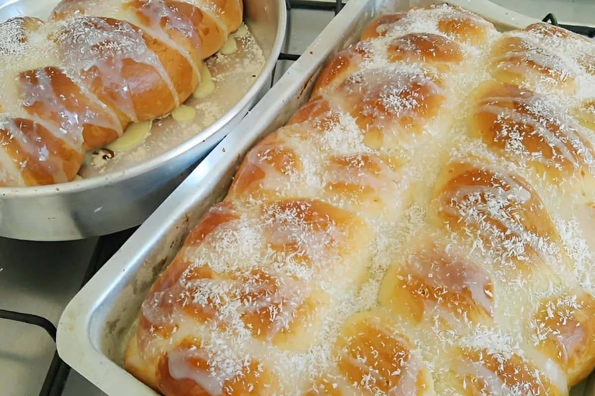 Rosca doce caseira para comer no seu café da manhã ou lanche