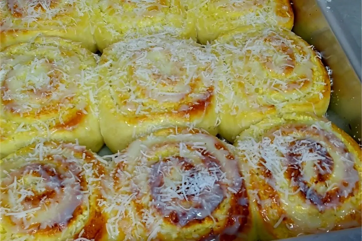 Rosca húngara com coco e leite condensado um pão doce delici
