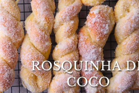 Rosquinha de coco simples e deliciosa com leite condensado q